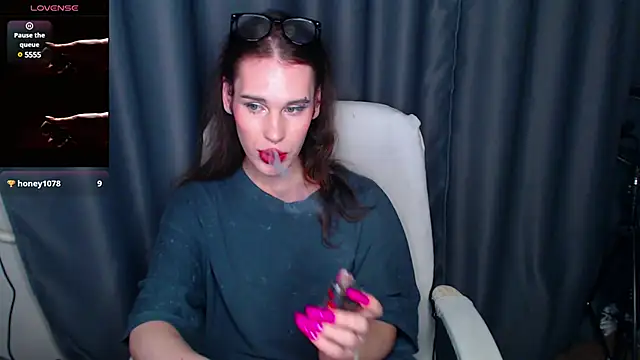 Snapshot of Cassie_Bae chatting on 02.19.25 Cassie Bae online show from 02.19.25