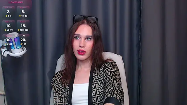 Snapshot of Cassie_Bae chatting on 02.20.25 Cassie Bae online show from 02.20.25