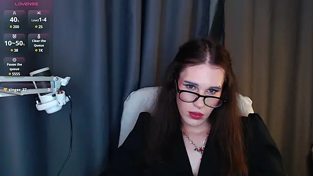 Snapshot of Cassie_Bae chatting on 03.10.25 Cassie Bae online show from 03.10.25