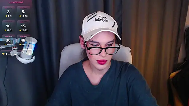 Snapshot of Cassie_Bae chatting on 03.10.25 Cassie Bae online show from 03.10.25