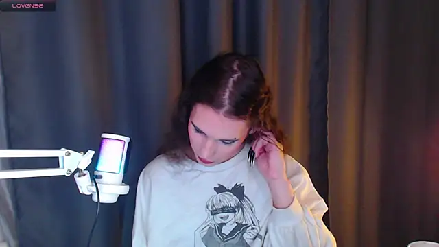 Snapshot of Cassie_Bae chatting on 03.19.25 Cassie Bae online show from 03.19.25