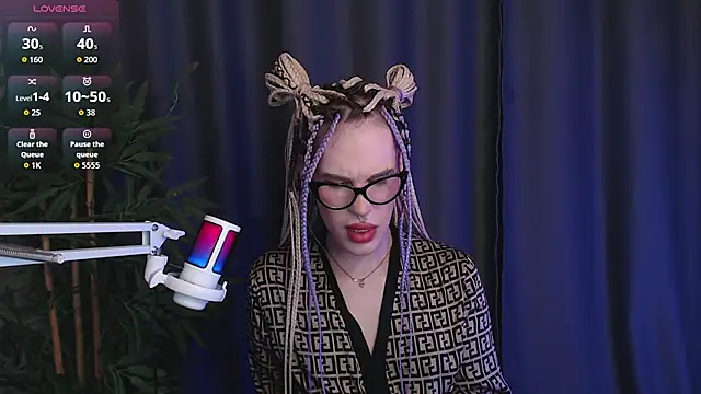 Snapshot of Cassie_Bae chatting on 01.10.26 Cassie Bae online show from 01.10.26