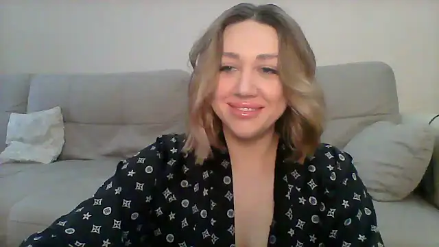 VickyLove047 online show from 02.24.25