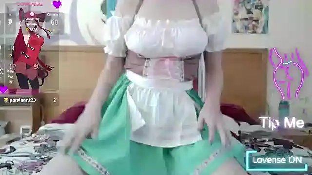 MilahHot13 online show from 09.28.25