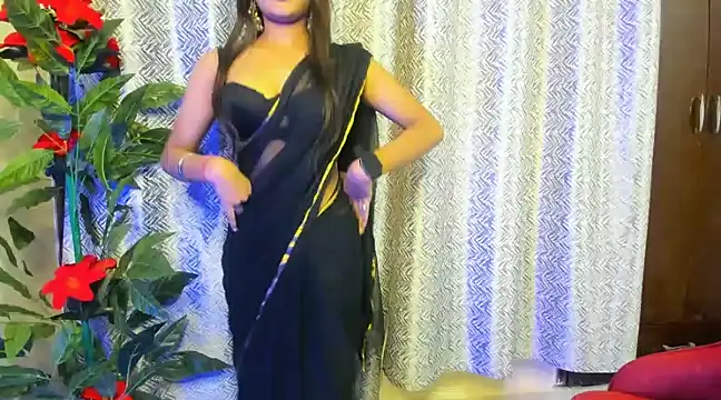 Snapshot of Baby_Zahira chatting on 12.19.24 Baby Zahira online show from 12.19.24