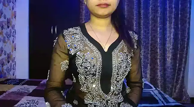 Snapshot of Baby_Zahira chatting on 02.16.25 Baby Zahira online show from 02.16.25