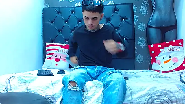 exotic hot couple online show from 12.24.24