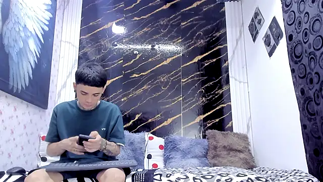 Snapshot of exotic_hot_couple chatting on 05.10.26 exotic hot couple online show from 05.10.26