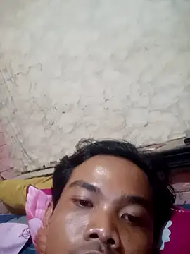 Snapshot of senang122 chatting on 10.18.25 senang122 online show from 10.18.25