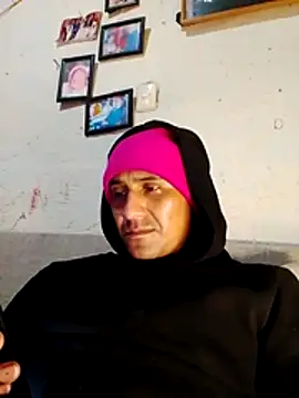 Snapshot of NewBe9D9 chatting on 01.13.26 NewBe9D9 online show from 01.13.26