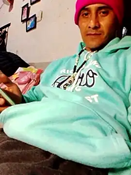 Snapshot of NewBe9D9 chatting on 01.14.26 NewBe9D9 online show from 01.14.26