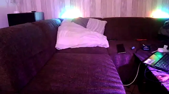 Snapshot of TinyDickBear chatting on 01.31.25 TinyDickBear online show from 01.31.25
