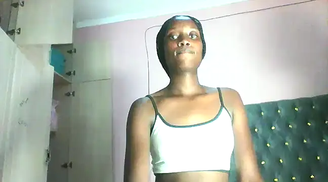 Snapshot of wyzzerslim chatting on 12.21.24 wyzzerslim online show from 12.21.24