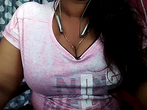 Snapshot of Tamilsathya2024 chatting on 03.13.25 Tamilsathya2024 online show from 03.13.25