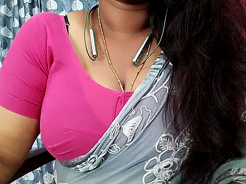 Snapshot of Tamilsathya2024 chatting on 03.15.25 Tamilsathya2024 online show from 03.15.25