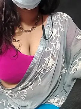 Snapshot of Tamilsathya2024 chatting on 10.30.25 Tamilsathya2024 online show from 10.30.25