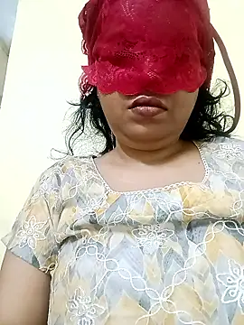Snapshot of sunita-doll chatting on 06.18.26 sunita-doll online show from 06.18.26