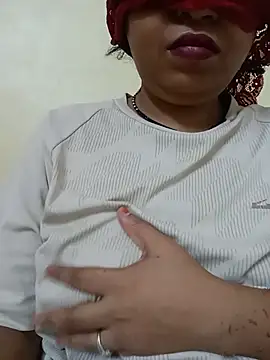 Snapshot of sunita-doll chatting on 07.29.26 sunita-doll online show from 07.29.26