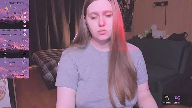 Alice Dreamgirl  online show from 10.15.25