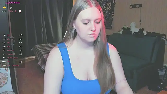 Alice Dreamgirl  online show from 10.21.25