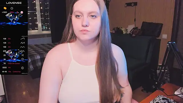 Alice Dreamgirl  online show from 12.04.25