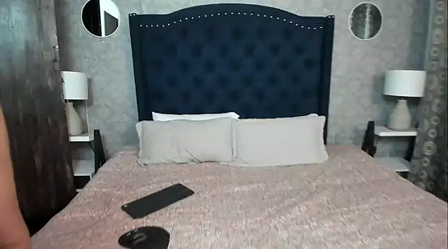 hotmature1 online show from 02.09.25