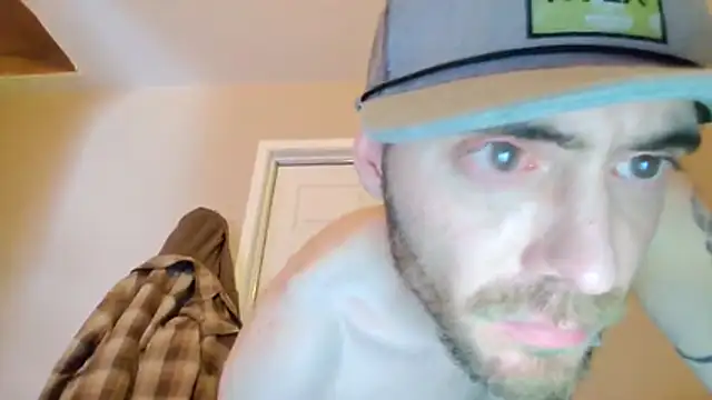 Huntzg23 online show from 12.02.25