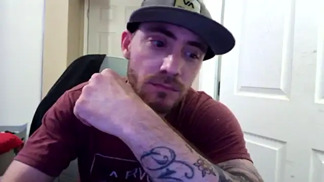 Huntzg23 online show from 03.22.26