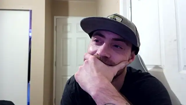 Huntzg23 online show from 03.24.26