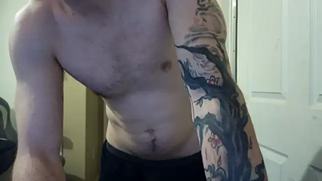 Snapshot of Huntzg23 chatting on 05.04.26 Huntzg23 online show from 05.04.26