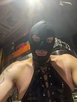 Snapshot of kinkycdslutsv chatting on 02.15.26 kinkycdslutsv online show from 02.15.26