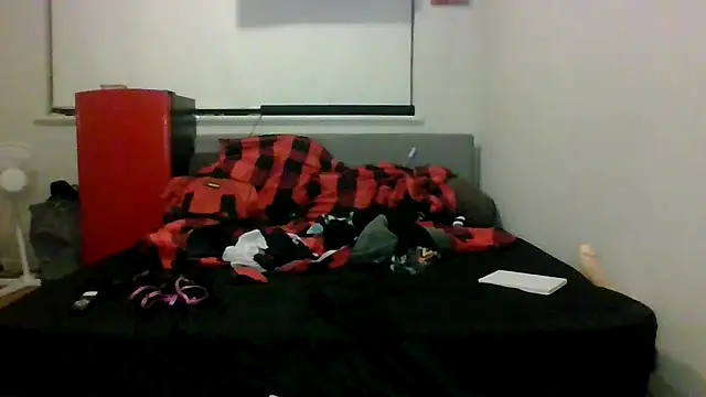 Snapshot of kinkycdslutsv chatting on 03.19.26 kinkycdslutsv online show from 03.19.26