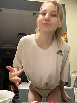 Snapshot of samantha1sam chatting on 12.18.24 samantha1sam online show from 12.18.24