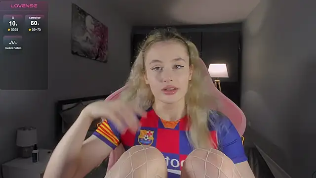 Snapshot of Molly_Toads chatting on 01.19.25 Molly Toads online show from 01.19.25