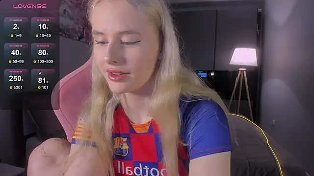 Snapshot of Molly_Toads chatting on 01.29.25 Molly Toads online show from 01.29.25