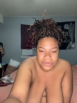 Snapshot of InterRacialFacial7296 chatting on 12.17.24 InterRacialFacial7296 online show from 12.17.24