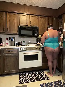 InterRacialFacial7296 online show from 12.21.25