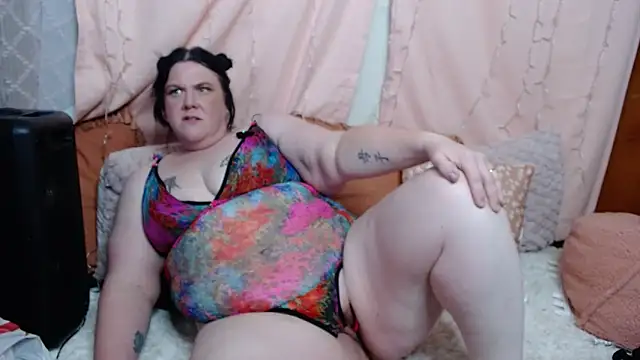 leenieb88 online show from 01.27.25