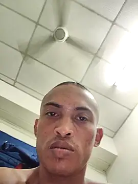 Snapshot of Amiyrul97 chatting on 11.19.25 Amiyrul97 online show from 11.19.25