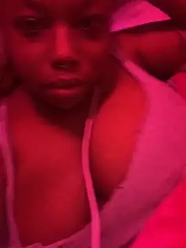 kiaxkiaa online show from 12.16.24