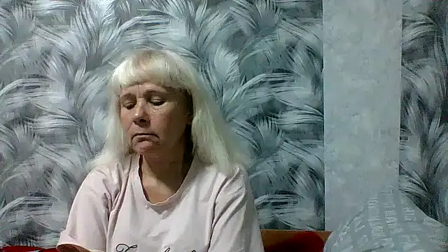 sakura blonde online show from 10.05.25