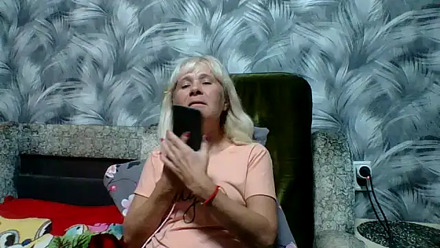 sakura blonde online show from 10.11.25