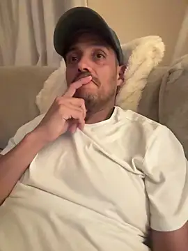 Matdeanslavenh online show from 10.25.25