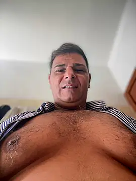 SecretlyDD online show from 10.28.25