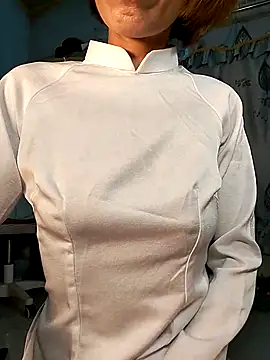 Snapshot of Lucy_limon chatting on 03.20.25 Lucy limon online show from 03.20.25