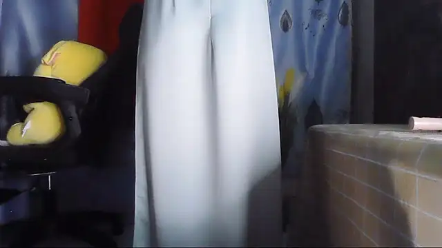 Snapshot of Lucy_limon chatting on 09.11.25 Lucy limon online show from 09.11.25