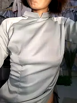 Snapshot of Lucy_limon chatting on 09.19.25 Lucy limon online show from 09.19.25