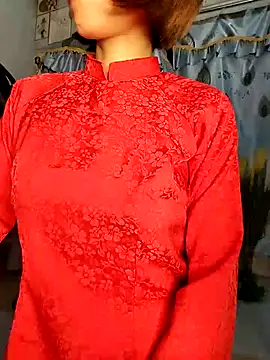 Snapshot of Lucy_limon chatting on 10.08.25 Lucy limon online show from 10.08.25