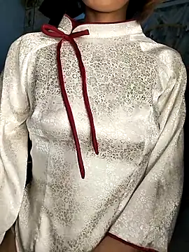 Snapshot of Lucy_limon chatting on 10.10.25 Lucy limon online show from 10.10.25