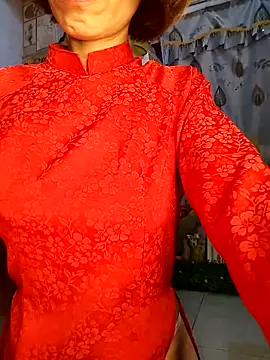 Snapshot of Lucy_limon chatting on 10.16.25 Lucy limon online show from 10.16.25